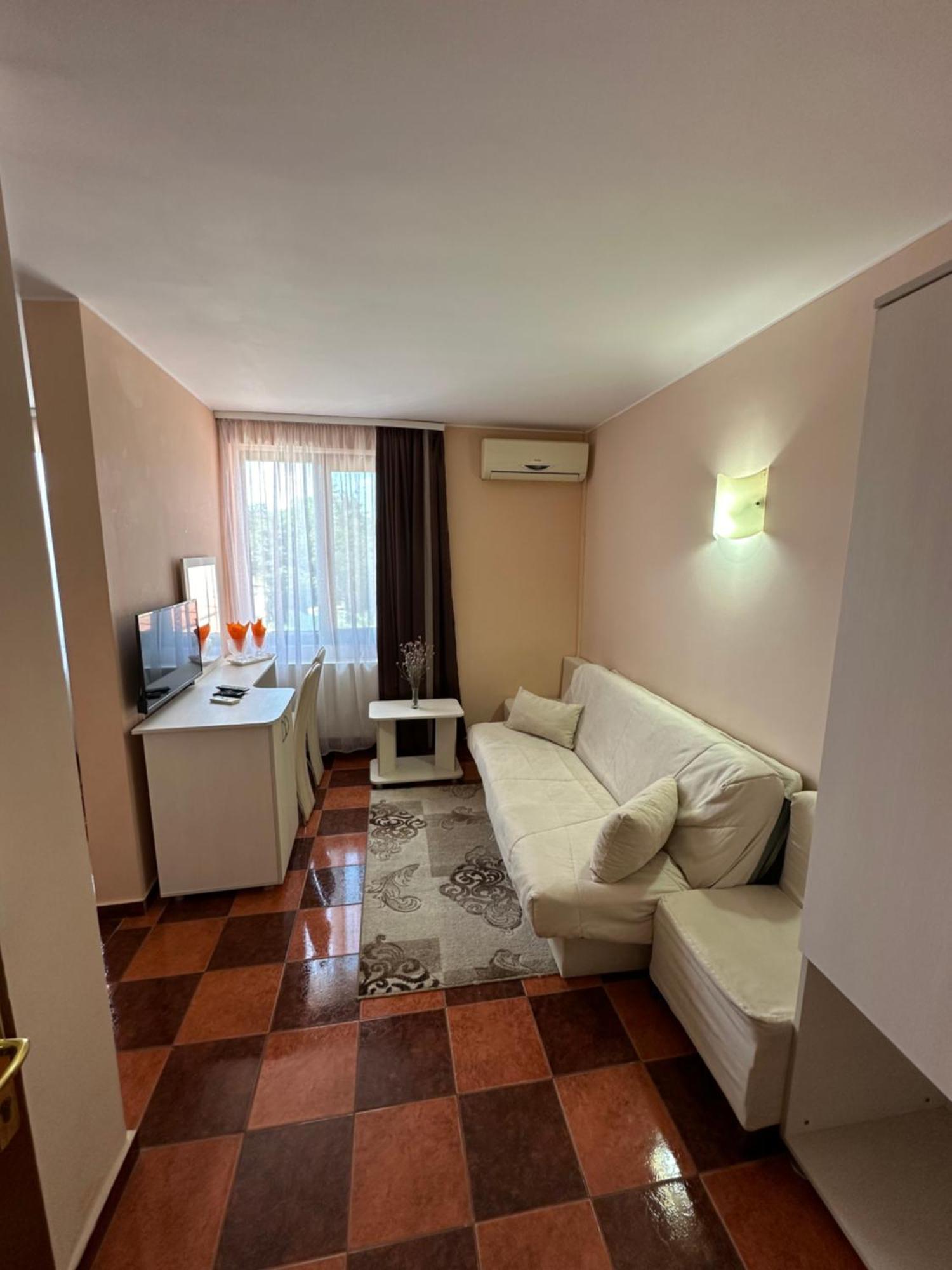 Hotel Turist Neptun Esterno foto
